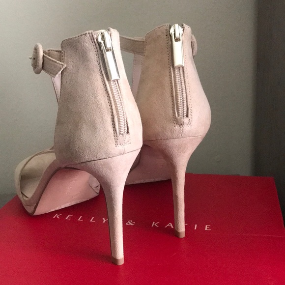 New Size 11 Nude Sandal - Picture 5 of 5